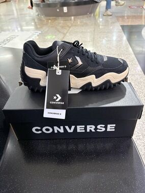 Converse Unisex Black & Cream Wave Motion Trainer Sneaker